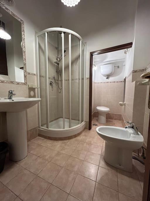 Edoardo'S Historic Apartment Rome Exterior photo